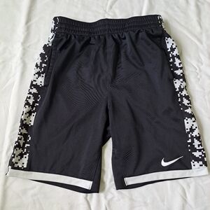 Nike Dri-Fit Youth Shorts Large